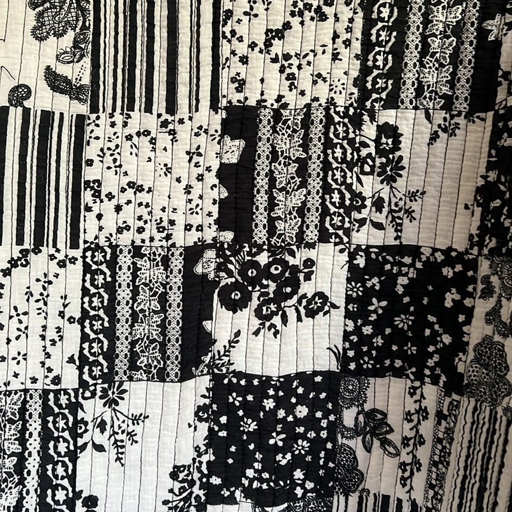 Reversible Quilted Jacket Black White Patchwork Lightweight Jacket XL - Picture 4 of 8